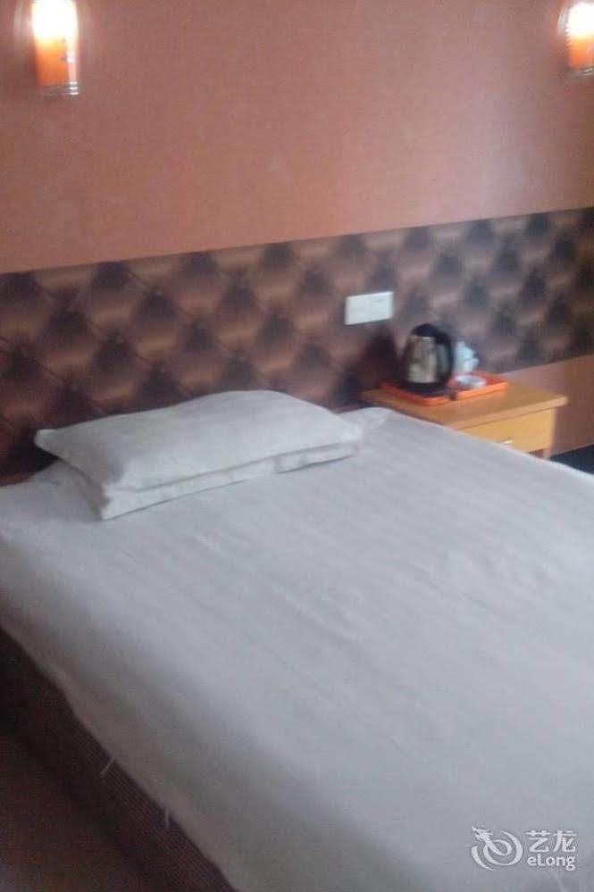 Ningbo Jialu Hotel Shiqi Extérieur photo